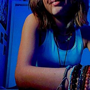 Meet your Posher, Alexis